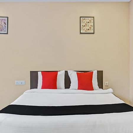 Hotel O Log Inn Plaza Near Eon It Park Pune Exterior foto